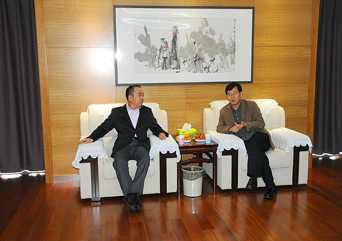 市委常委、宣傳部長初寶杰來集團視察